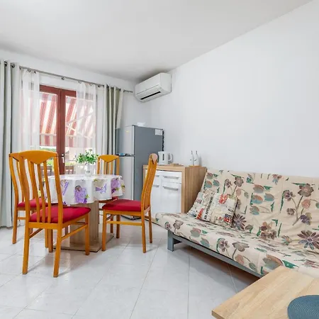 Apartments Dean & Marko & Luka * Fazana