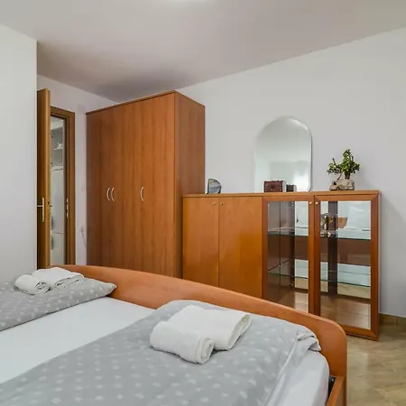 Apartments Dean & Marko & Luka * Fazana